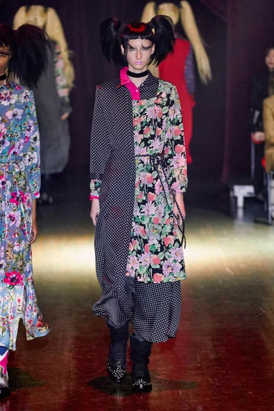Look 43